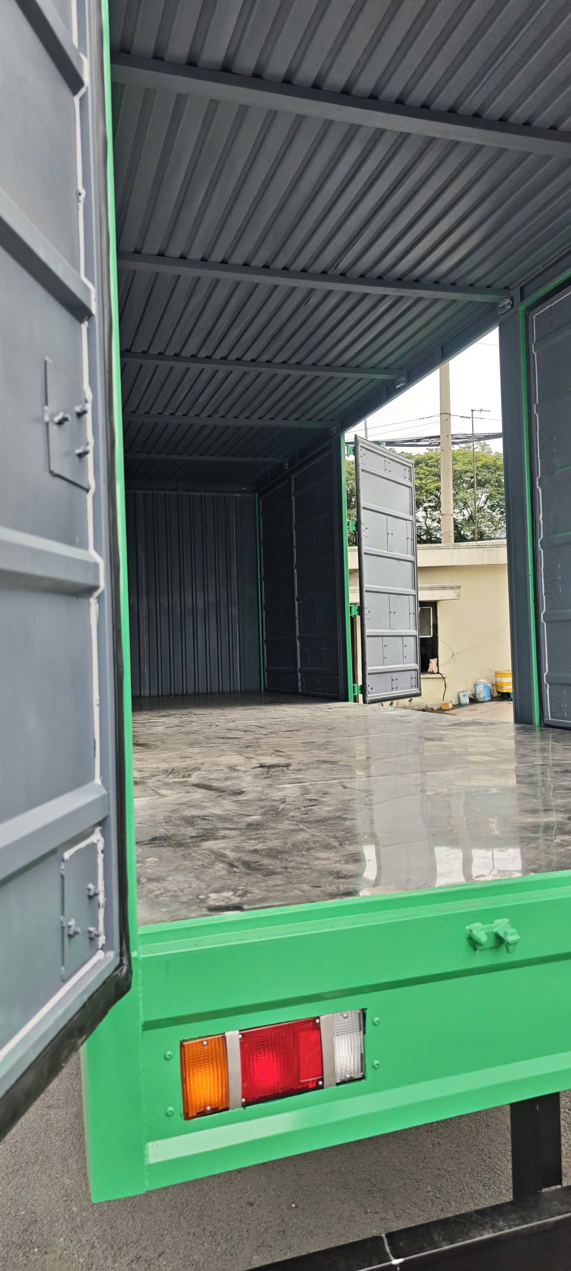 z7845853939811_9aed1666657ccbf9b17b08719e4cd082 xe tải ISUZU FRR 650